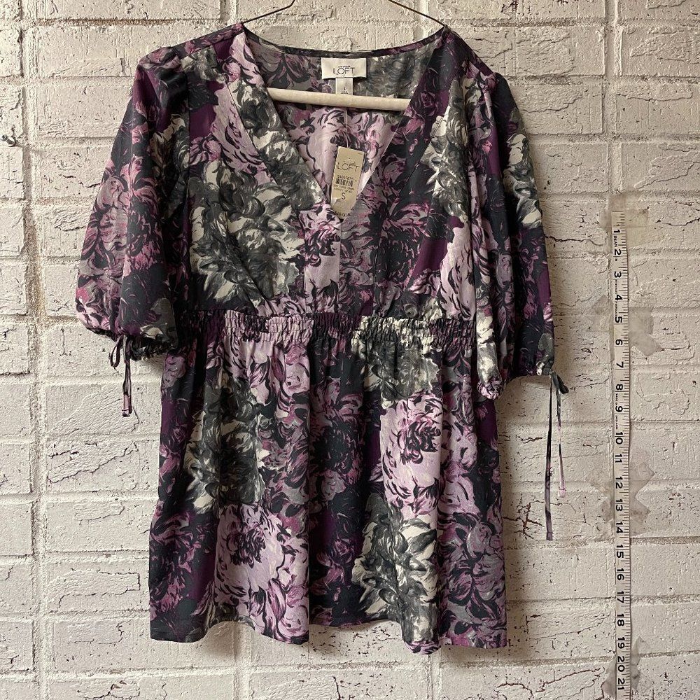 NWT Ann Taylor Loft Floral Print Semi Sheer Blouse Small